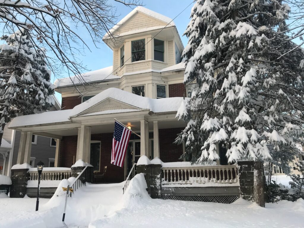 747 Arch in snow